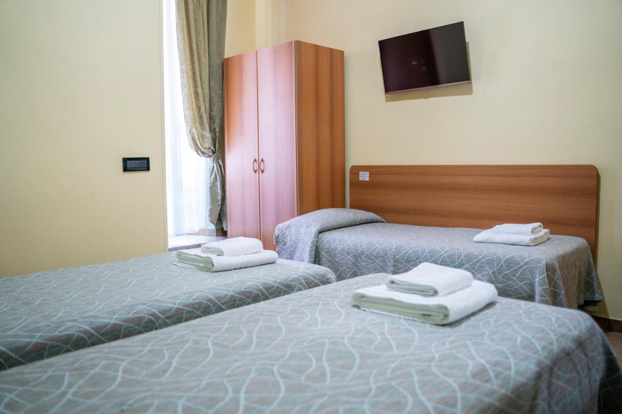 Hotel Ferrarese Rom Exteriör bild