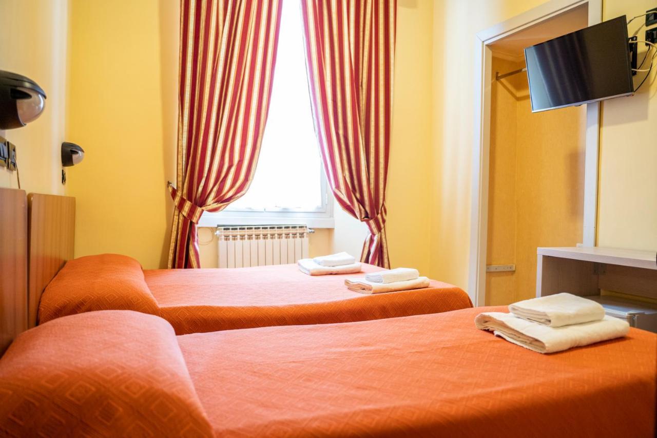 Hotel Ferrarese Rom Exteriör bild