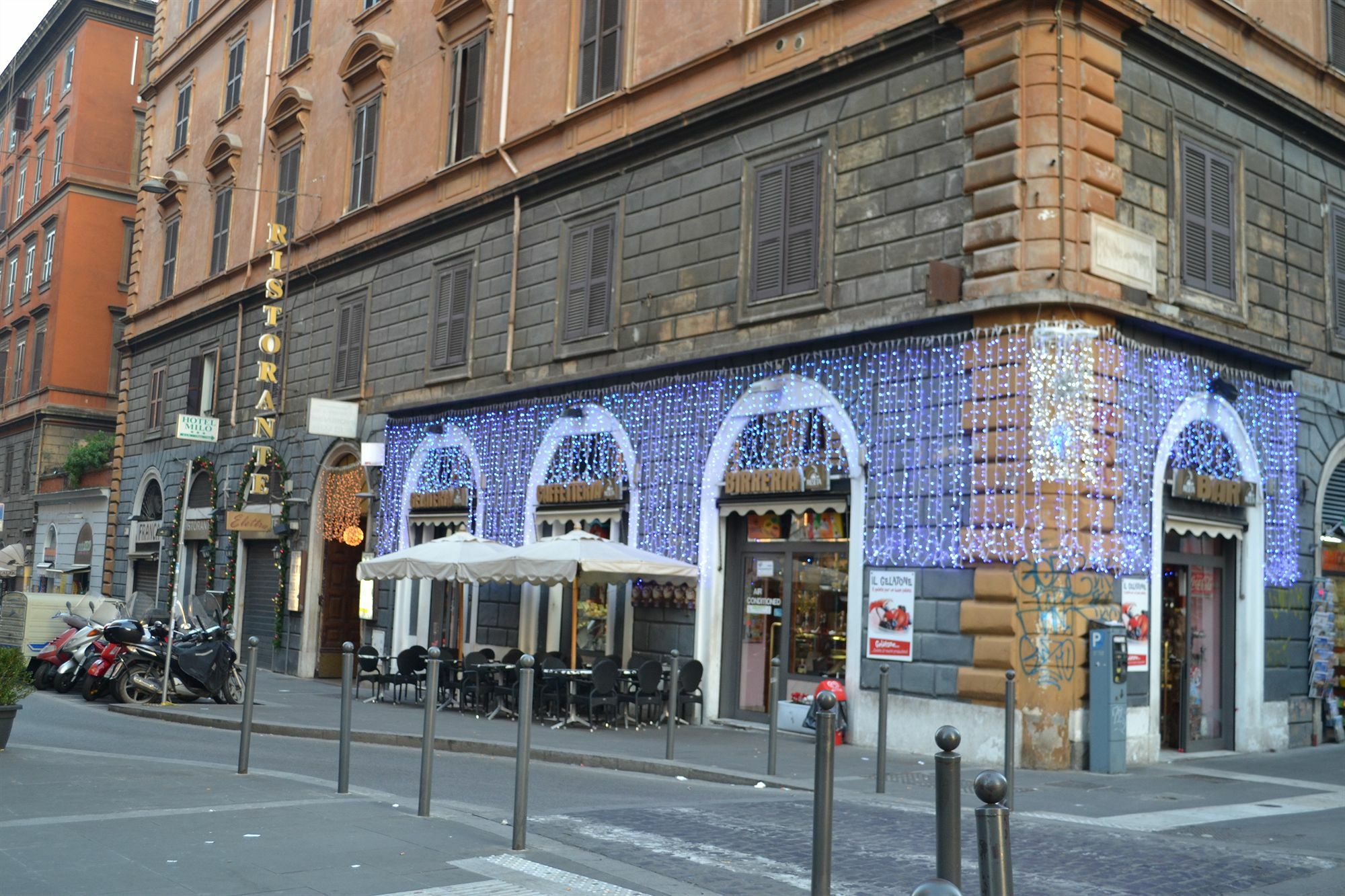 Hotel Ferrarese Rom Exteriör bild