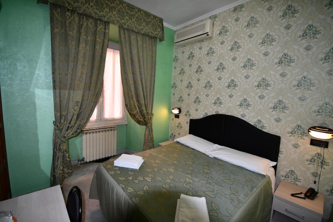 Hotel Ferrarese Rom Exteriör bild