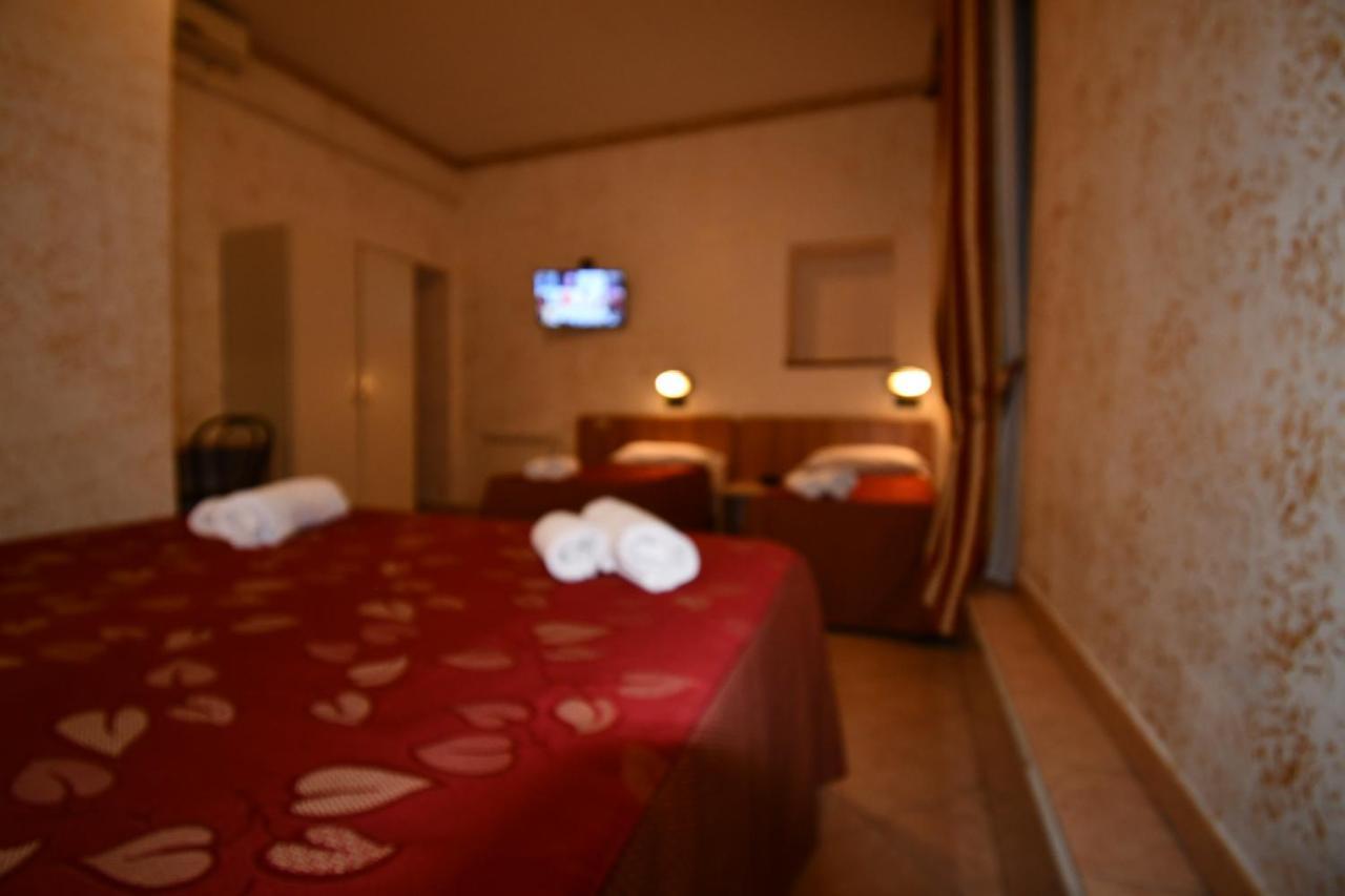 Hotel Ferrarese Rom Exteriör bild